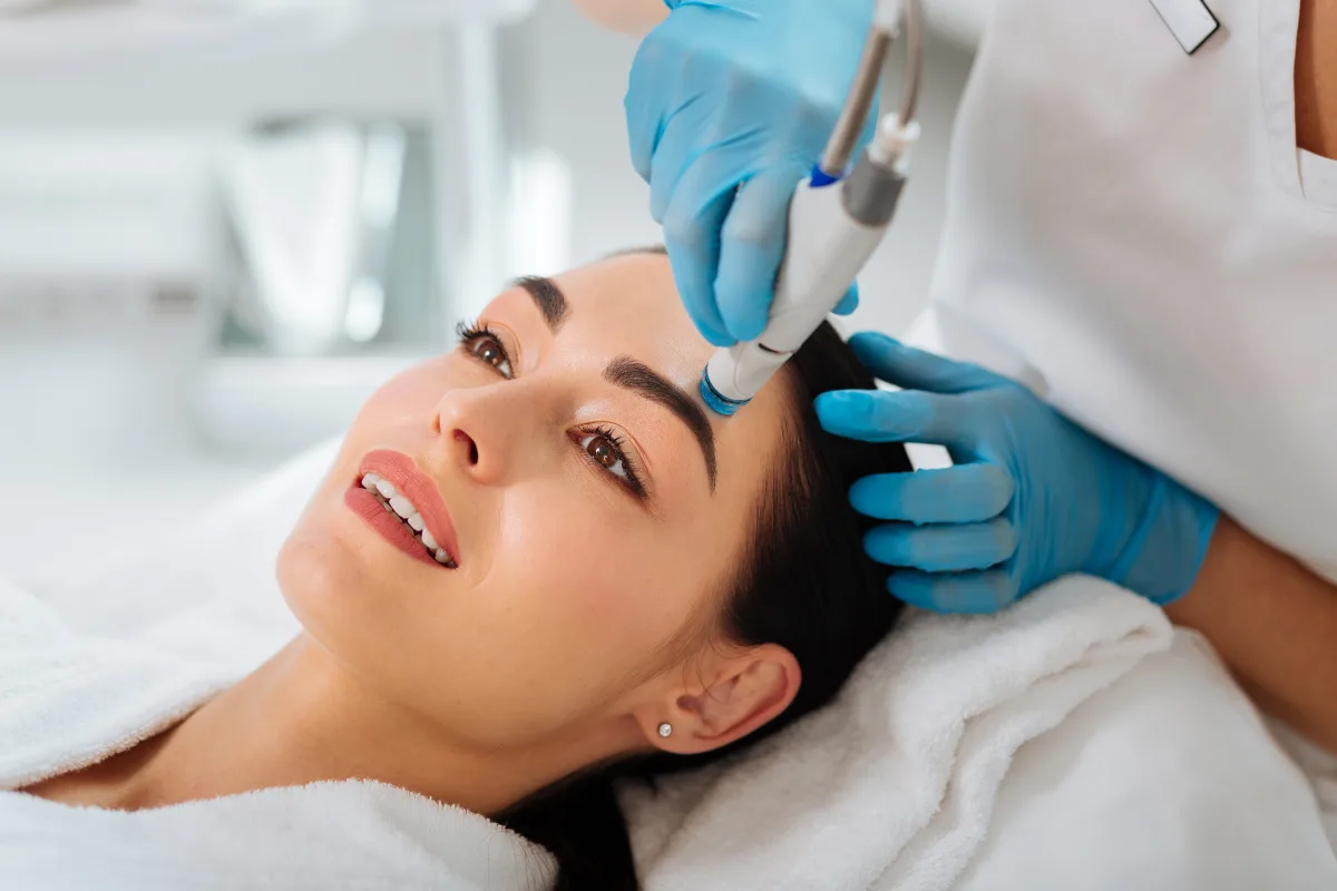 woman enjoying the hydrafacial procedure
